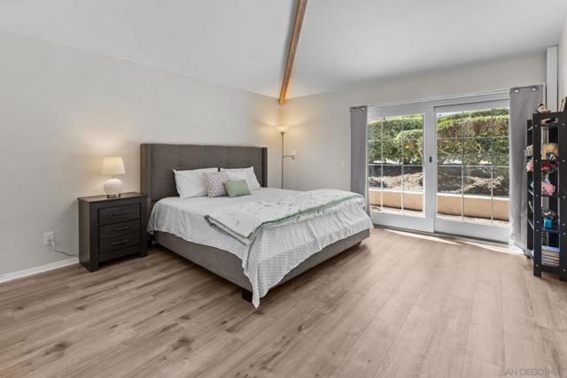 12027 Caminito Corriente, San Diego CA: https://media.crmls.org/mediaz/71f8ef32-6787-44da-9956-17542198c7eb.jpg