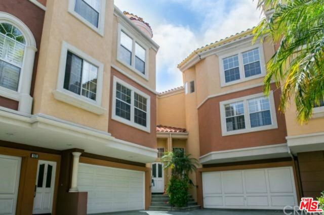 19 Imperial Aisle, Irvine CA: https://media.crmls.org/mediaz/71f8efbc-d53d-44ea-a768-1b87bb9693af.jpg