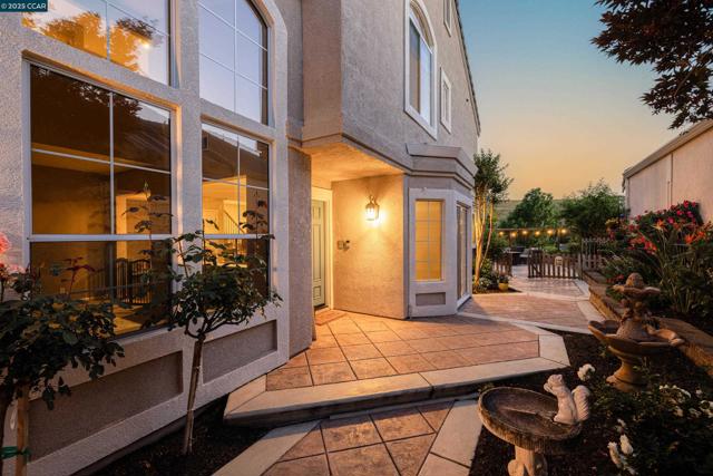 315 Glasgow Circle, Danville CA: https://media.crmls.org/mediaz/71fa4f63-fc42-45c7-bedd-04f936eb8749.jpg