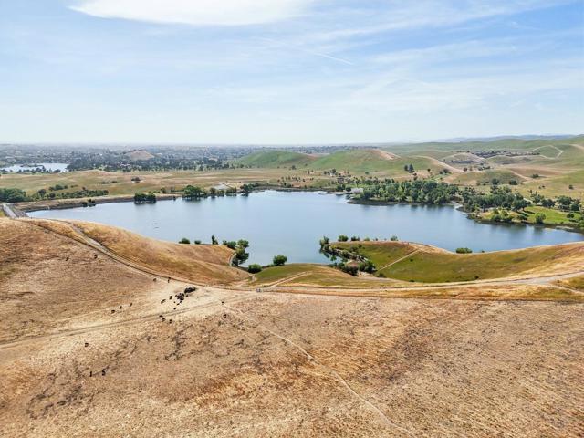 2308 Gabriel Court, Antioch CA: https://media.crmls.org/mediaz/71fab806-5aa6-480e-a7c3-0f3e25c4508e.jpg