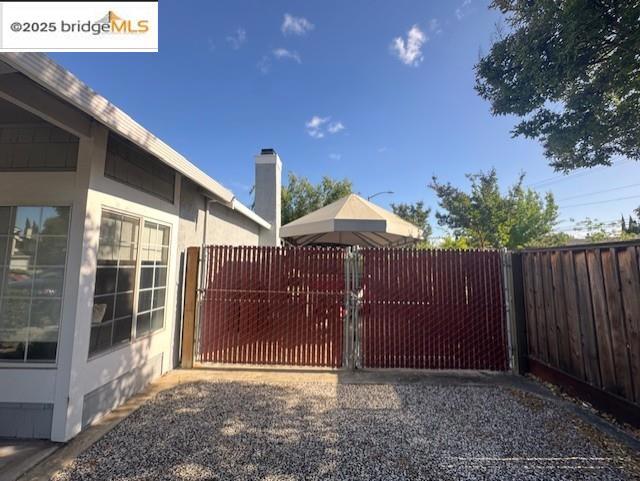 1961 Hemlock, Oakley CA: https://media.crmls.org/mediaz/71fac6d7-f38d-46e8-bb77-598482399081.jpg