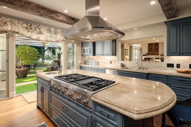 14479 Emerald Lane, Rancho Santa Fe CA: https://media.crmls.org/mediaz/71fb3ada-1299-4e9b-b483-c212e9430384.jpg