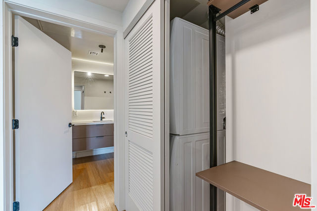 10601 Washington Boulevard, Culver City CA: https://media.crmls.org/mediaz/71fb7bfb-1442-47b8-8908-f999ae02e2b1.jpg