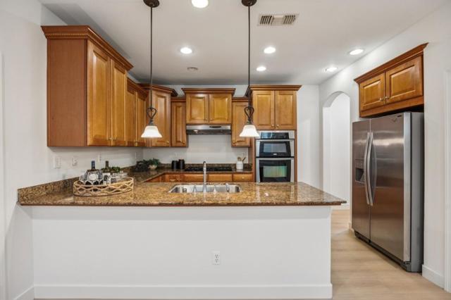 325 Rayos Del Sol Drive, San Jose CA: https://media.crmls.org/mediaz/71fbf8dd-750e-492e-b3e4-a6f96d7632ab.jpg