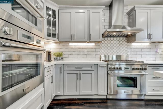 1033 LANTERN BAY, Hercules CA: https://media.crmls.org/mediaz/71fc80c9-cf7e-47d0-809a-ced0ea71e41d.jpg