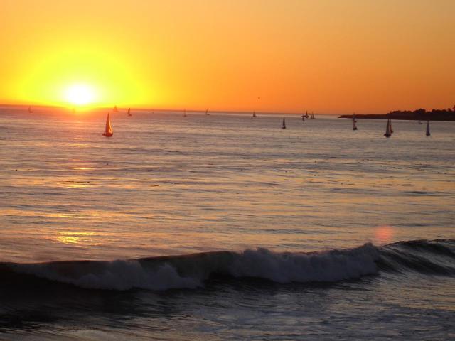 22818 E Cliff Drive, Santa Cruz CA: https://media.crmls.org/mediaz/71fcac04-2528-4ce1-b49b-e75ae8632499.jpg