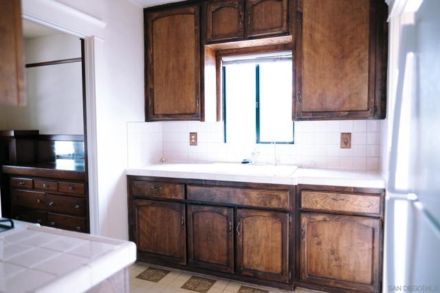 4757 59 Kensington Dr, San Diego CA: https://media.crmls.org/mediaz/71fcf5de-ed25-4fe4-8dcc-bf82b2e2b644.jpg