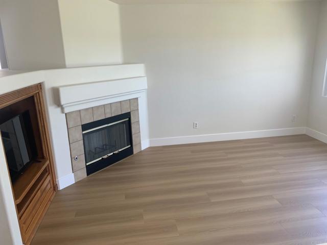 Detail Gallery Image 3 of 19 For 44647 Brentwood Place, Temecula,  CA 92592 - 3 Beds | 2 Baths