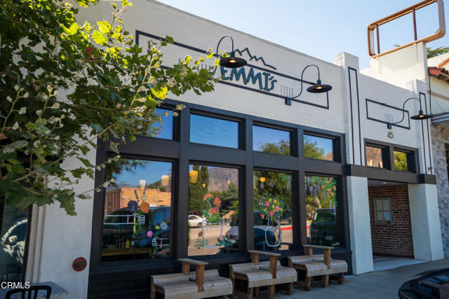 600 Woodland Drive, Sierra Madre CA: https://media.crmls.org/mediaz/71fe2407-b1c3-4e04-9ae5-484e2a6e9b20.jpg
