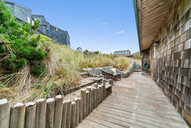 66 Avocet Circle, Watsonville CA: https://media.crmls.org/mediaz/71feb0eb-1cea-455a-9ca6-e7d8112a52c1.jpg