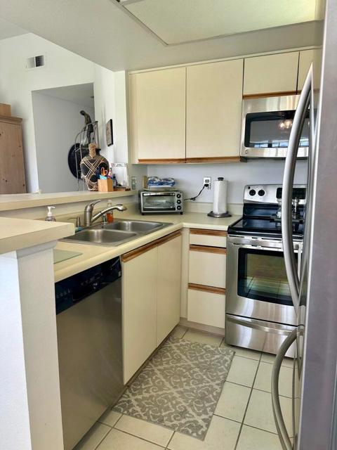 Image 10 of 21 For 78143 Indigo Drive