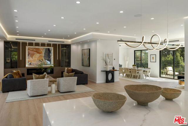3 Bed Home for Sale in Los Angeles, California