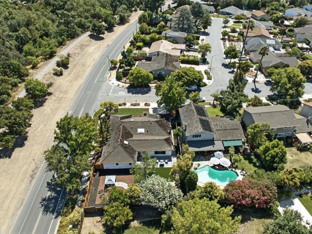 6605 Bret Harte Drive, San Jose CA: https://media.crmls.org/mediaz/71fee852-63d9-43cf-8542-1842b49c8914.jpg
