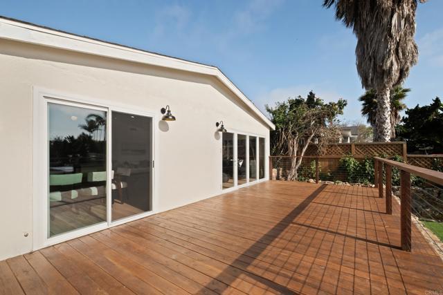 Detail Gallery Image 13 of 36 For 835 Cathy Ln, Cardiff By The Sea,  CA 92007 - 4 Beds | 2 Baths