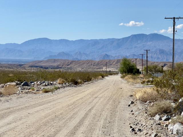1 Holman Way, Sky Valley CA: https://media.crmls.org/mediaz/71ff9001-b796-477b-b472-819c1a62b0da.jpg