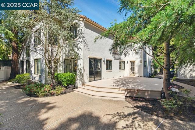 3094 Deer Meadow, Danville CA: https://media.crmls.org/mediaz/720132b5-ff6a-413f-a194-3dd1362fc6fc.jpg