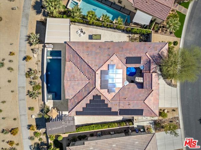 14 Merlot, Rancho Mirage CA: https://media.crmls.org/mediaz/7201ccd0-c761-4caa-9c11-4eeb69f78be5.jpg