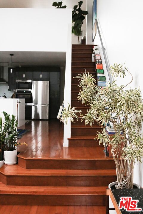 531 Venice Way, Venice CA: https://media.crmls.org/mediaz/720267c9-4125-4cd9-92f1-4e9eb72af76a.jpg