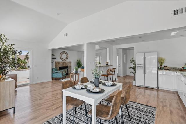 4503 Carnaby, Carlsbad CA: https://media.crmls.org/mediaz/720321cd-ecb8-4108-92fa-8575f9d89ff5.jpg
