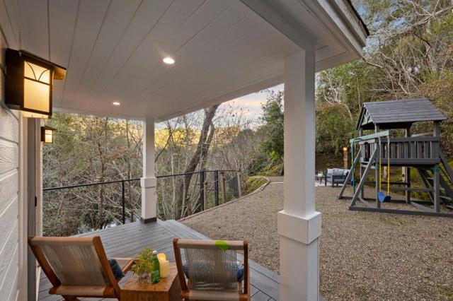 2937 San Juan Boulevard, Belmont CA: https://media.crmls.org/mediaz/7203d04d-79fb-4011-a239-48c0a93963cf.jpg