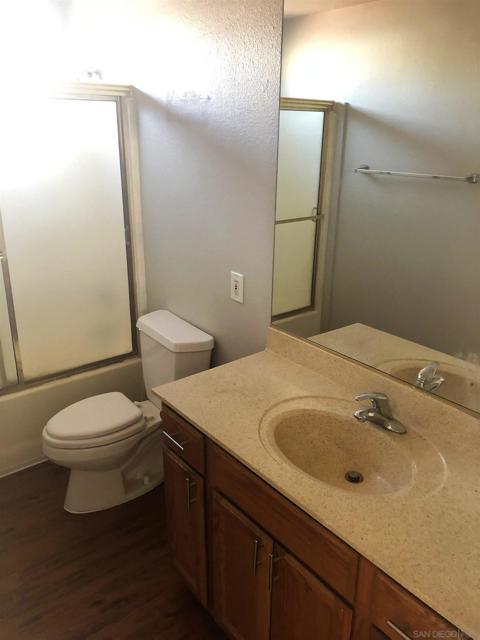 6140 6142 Horton Drive, La Mesa CA: https://media.crmls.org/mediaz/7205741e-9109-4938-b950-367e923bd0b6.jpg