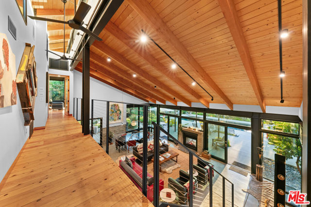 20605 Cheney Drive, Topanga CA: https://media.crmls.org/mediaz/72058bb6-e2fc-4080-9396-bc17c3d5e853.jpg