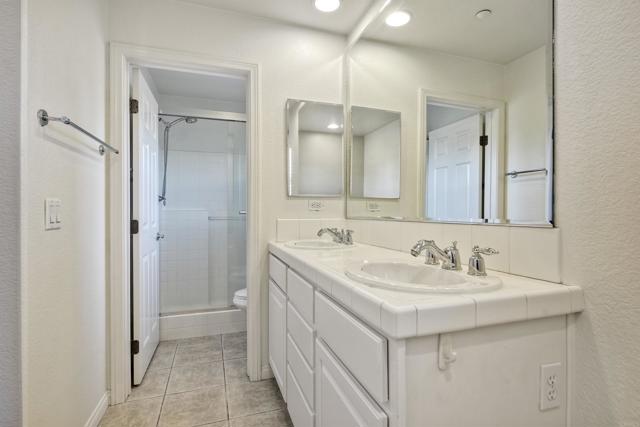 1440 Clearview Way, San Marcos CA: https://media.crmls.org/mediaz/7206782a-7202-4c50-95a5-509d29b57956.jpg