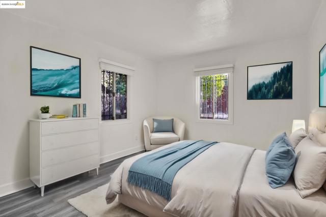 2542 Filbert St, Oakland CA: https://media.crmls.org/mediaz/7206e5f0-e3e0-4eac-aaa7-4488f1b6c030.jpg