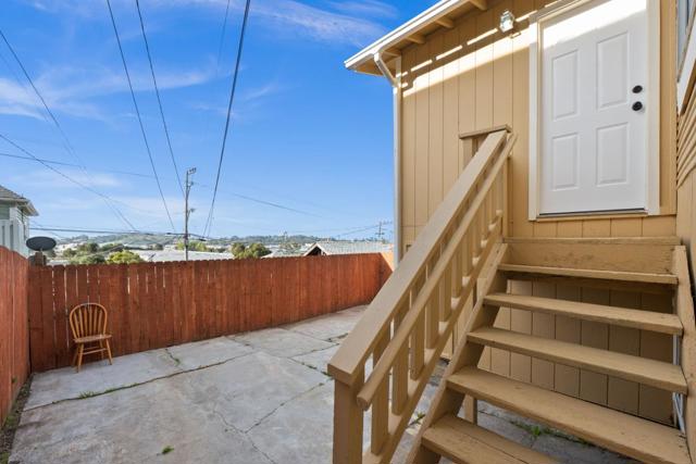 637 Maine Street, Vallejo CA: https://media.crmls.org/mediaz/7209dc0c-ce1a-42fd-9b13-25fe70877798.jpg