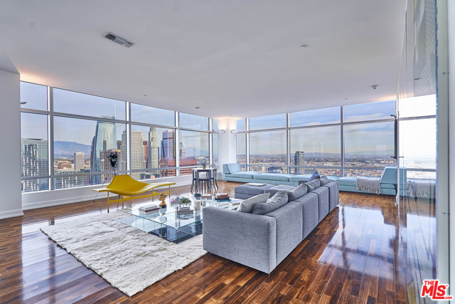 Photo of 900 W Olympic Boulevard #47G, Los Angeles, CA 90015