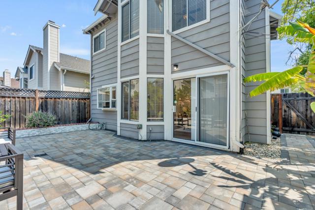 34307 Quartz Terrace, Fremont CA: https://media.crmls.org/mediaz/720afab2-cff1-481c-befd-a60a26bcbc20.jpg