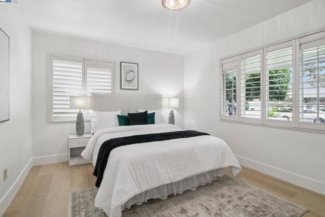 16045 Via Cordoba, San Lorenzo CA: https://media.crmls.org/mediaz/720b88c7-3ce6-4123-bdf8-e702e1822aaa.jpg