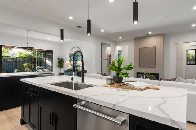 1060 Karen Way, Mountain View CA: https://media.crmls.org/mediaz/720bcf0d-d9a4-41c5-9928-9191004a3817.jpg