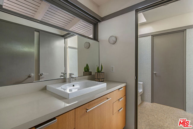 1030 Canon Drive, San Marino CA: https://media.crmls.org/mediaz/720d1a5c-bdc4-42a4-9e16-30e9f2226d56.jpg
