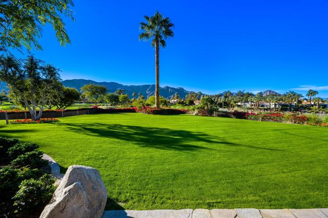 78653 Peerless Place, La Quinta CA: https://media.crmls.org/mediaz/720da63f-ade6-4c17-8462-d4cb4eb338b8.jpg