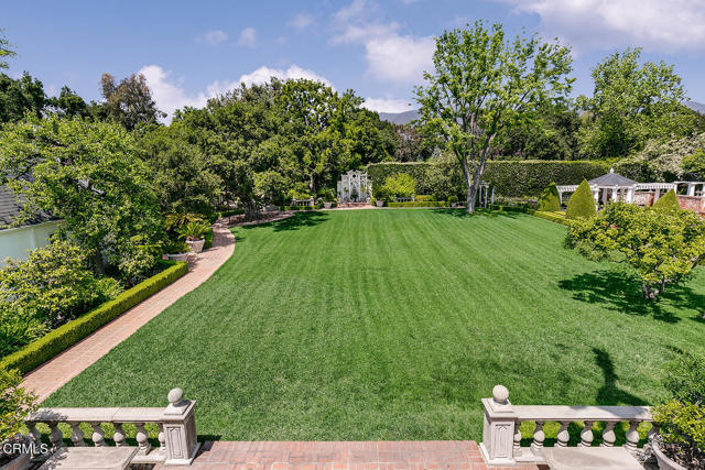 3001 Lombardy Road, Pasadena CA: https://media.crmls.org/mediaz/720e4278-f5fc-4084-abcc-468f767a0caf.jpg