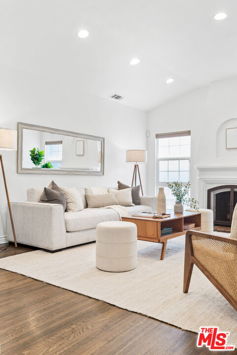 MLS #25607819 image #19