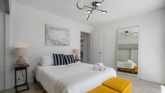 6946 Lennox Avenue, Yucca Valley CA: https://media.crmls.org/mediaz/720f4c08-685f-4012-94e4-5731074e9e3f.jpg