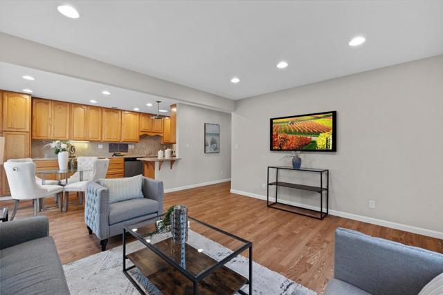43270 Newport, Fremont CA: https://media.crmls.org/mediaz/72100ac6-0b89-46c8-9b84-5b0f44a374b1.jpg