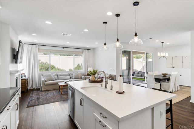 Detail Gallery Image 3 of 60 For 39665 Foxtail Dr, Temecula,  CA 92591 - 4 Beds | 3 Baths