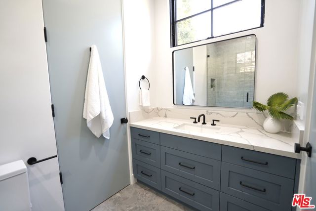 1441 S Oakhurst Drive, Los Angeles CA: https://media.crmls.org/mediaz/72113076-24cb-4285-be8b-e2c7049a29e9.jpg