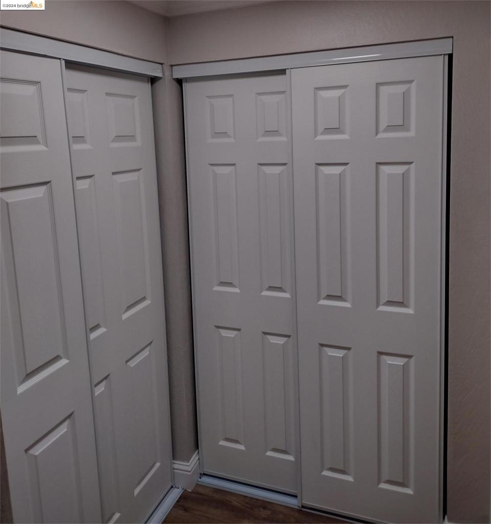 https://media.crmls.org/mediaz/72119bb6-15b4-4ac4-9bfe-85ee5c923039.jpg?preset=X-Large