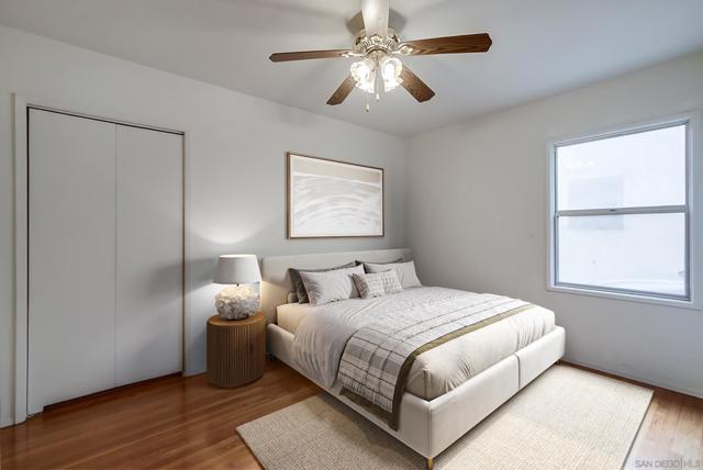 1354 Chalcedony St, San Diego CA: https://media.crmls.org/mediaz/72123263-e918-4053-8372-72f110dcdc36.jpg
