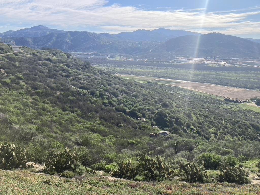Sierra Linda Dr, Escondido, CA 92025