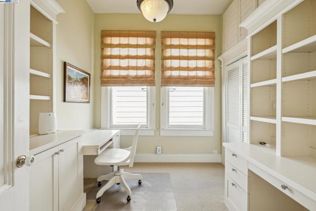 2070 Bush St, San Francisco CA: https://media.crmls.org/mediaz/72132e41-2cd1-4306-96b9-3aeb1b40c92f.jpg