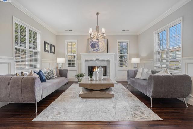 1049 S WEDGEWOOD DR, San Ramon CA: https://media.crmls.org/mediaz/72137bf1-4bca-4ba3-9819-6f8075e40182.jpg