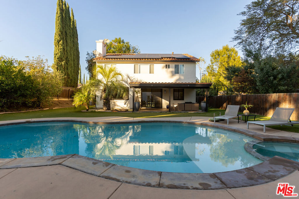 18404 Arminta Street