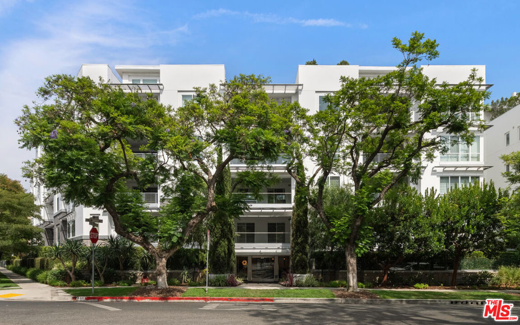 460 N Palm Drive #501