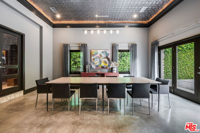 Drew Fenton | 422 Parkwood Drive Los Angeles CA | MLS: 7209274