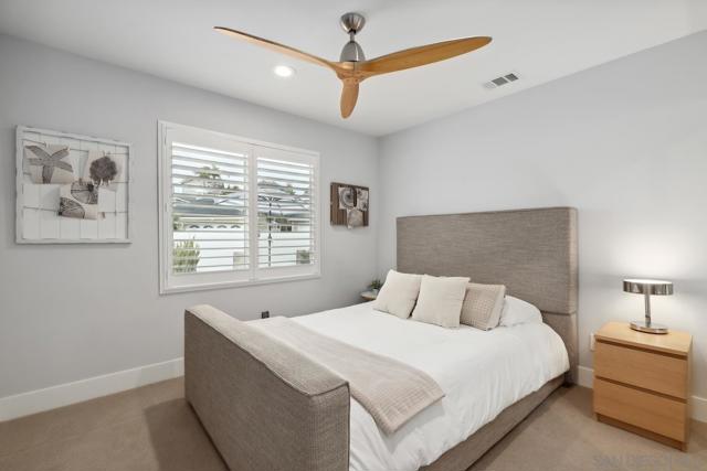 6951 Quiet Cove Dr, Carlsbad CA: https://media.crmls.org/mediaz/7215727a-c61c-473e-9294-069e9b0586b3.jpg